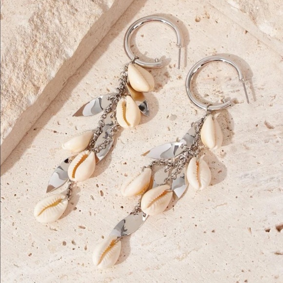 Puka shell Tassel earrings - Picture 4 of 4